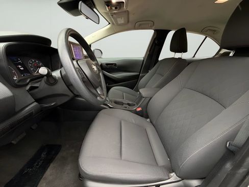 Used 2024 Toyota Corolla LE image 9
