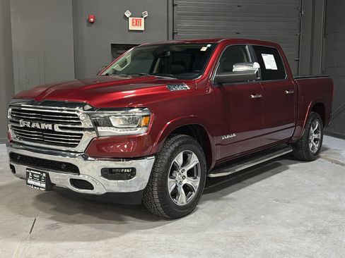 Used 2019 RAM 1500 Laramie AWD/4WD image 3