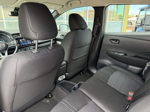Used 2025 Nissan Leaf S FWD image 32