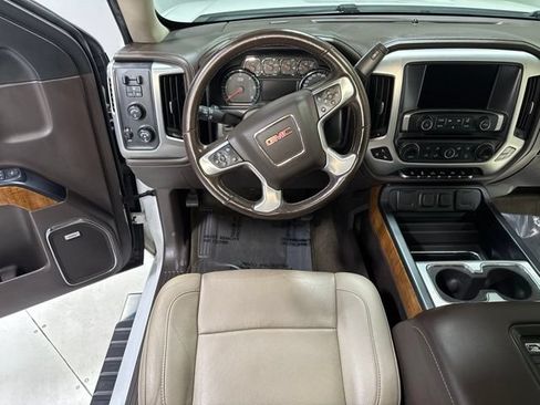 Used 2017 GMC Sierra 1500 SLT AWD/4WD image 18