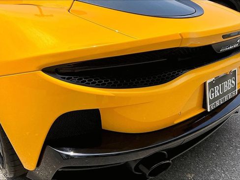 Used 2023 McLaren GT RWD image 36
