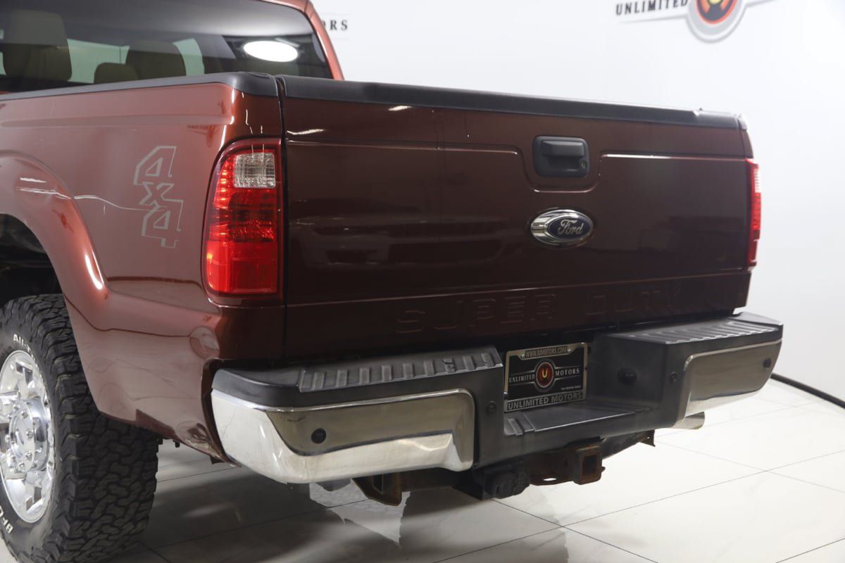Used 2015 Ford F250 XLT w/ XLT Premium Package AWD/4WD image 18