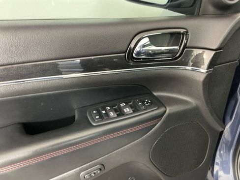 Used 2020 Jeep Grand Cherokee Trailhawk w/ Trailhawk Luxury Group image 13