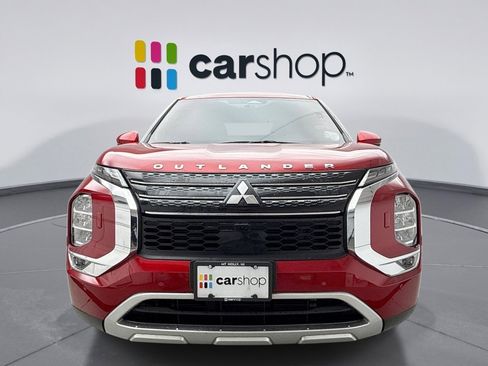 Used 2024 Mitsubishi Outlander SE Black Edition image 8