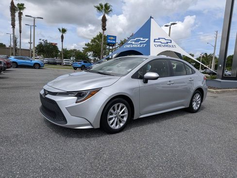 Used 2022 Toyota Corolla LE w/ LE Convenience Package FWD image 7