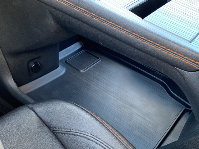 Certified 2024 Toyota Sienna XSE FWD image 11