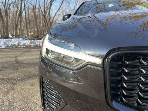 Certified 2023 Volvo XC60 B5 Plus w/ Climate Package image 12