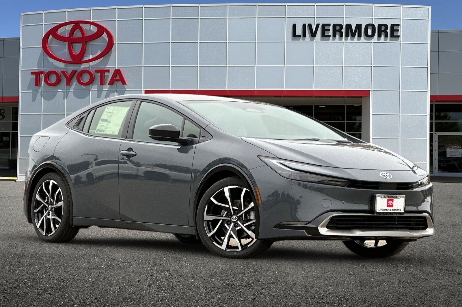 New 2027 Toyota Prius Plug-In Hybrid w/ Limited Premium Package FWD image 2