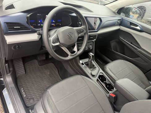 Used 2022 Volkswagen Taos SE image 12