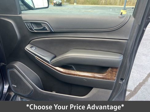 Used 2018 Chevrolet Suburban LT image 27