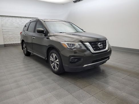 Used 2017 Nissan Pathfinder S image 13