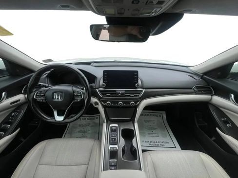 Used 2021 Honda Accord Touring image 11
