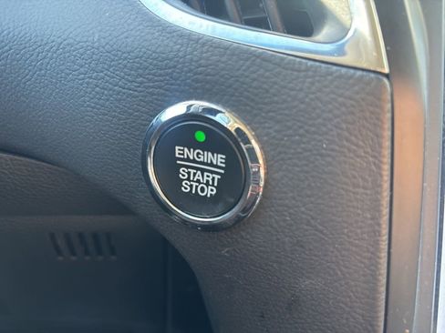 Used 2024 Ford Edge Titanium image 26