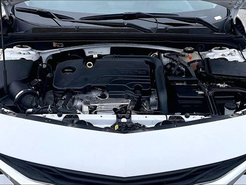 Used 2022 Chevrolet Malibu LT FWD image 9