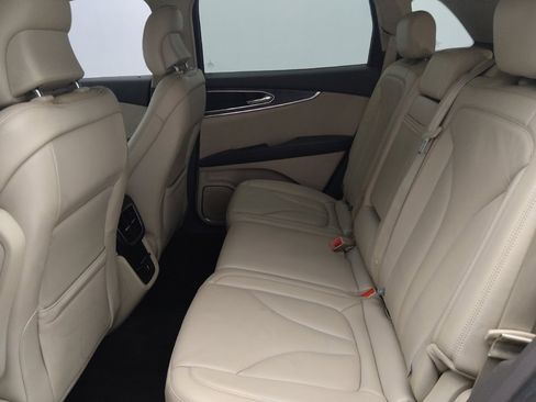 Used 2017 Lincoln MKX Reserve w/ Cargo Utility Package FWD image 18