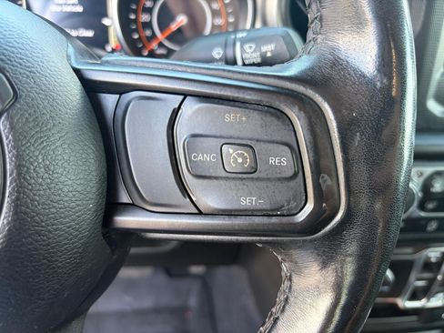 Used 2021 Jeep Gladiator Sport AWD/4WD image 18