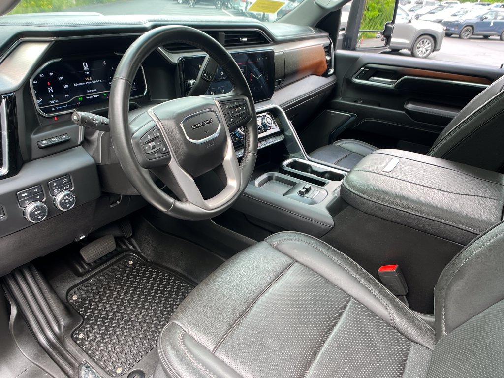 Used 2024 GMC Sierra 2500 Denali w/ Denali Reserve Package AWD/4WD image 10