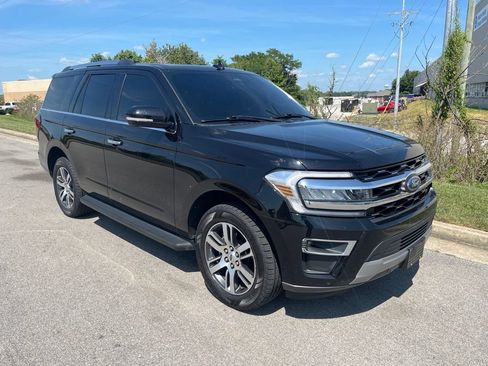 Used 2024 Ford Expedition Limited AWD/4WD image 2