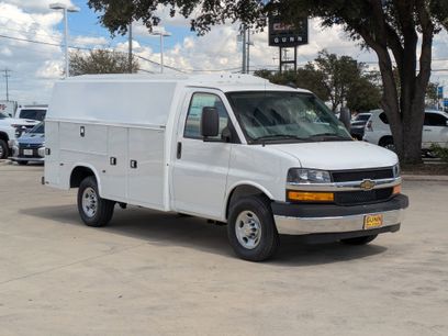 New 2025 Chevrolet Express 3500 w/ Power Convenience Package