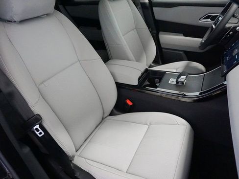 Used 2025 Land Rover Range Rover Velar Dynamic SE image 23