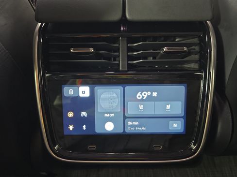 Used 2024 Rivian R1S Adventure AWD/4WD image 28