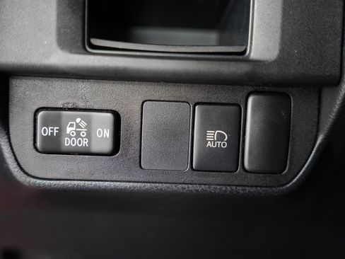 Used 2019 Toyota Tacoma SR5 image 45