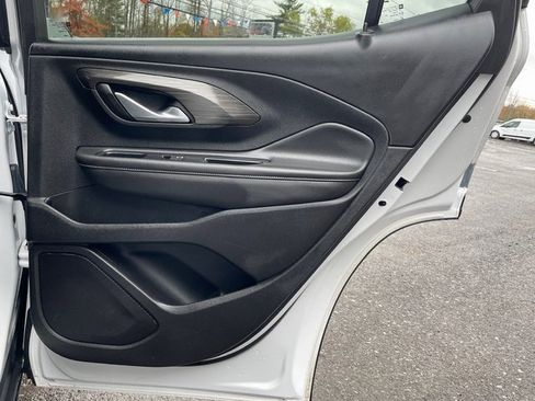 Used 2022 GMC Terrain SLT w/ Infotainment Package II image 13