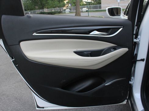 Used 2018 Buick Enclave Premium w/ Experience Buick Package AWD/4WD image 24