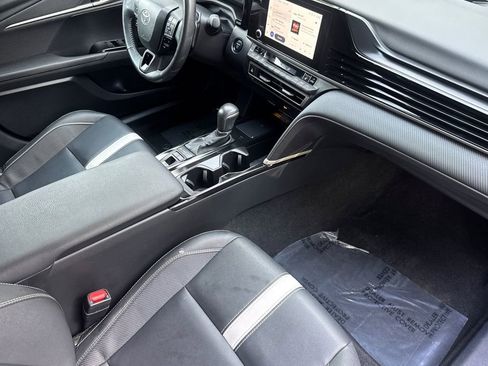 Certified 2025 Toyota Camry SE w/ Convenience Package image 14