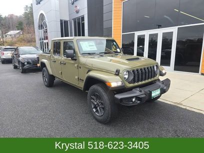 New 2026 Jeep Gladiator Sport