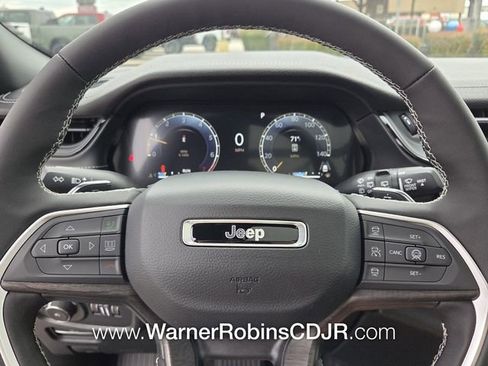 New 2026 Jeep Grand Cherokee L Limited RWD image 25