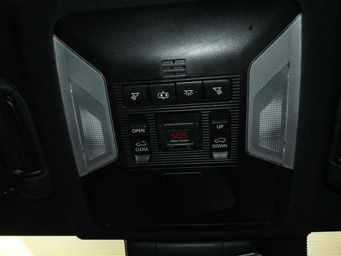 Used 2019 Toyota RAV4 XSE w/ Carpet Mat Package AWD/4WD image 19