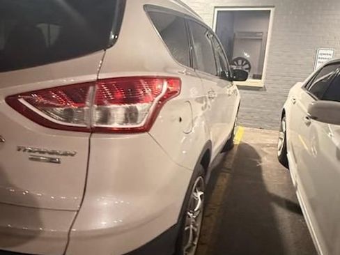 Used 2016 Ford Escape Titanium w/ Equipment Group 301A image 4