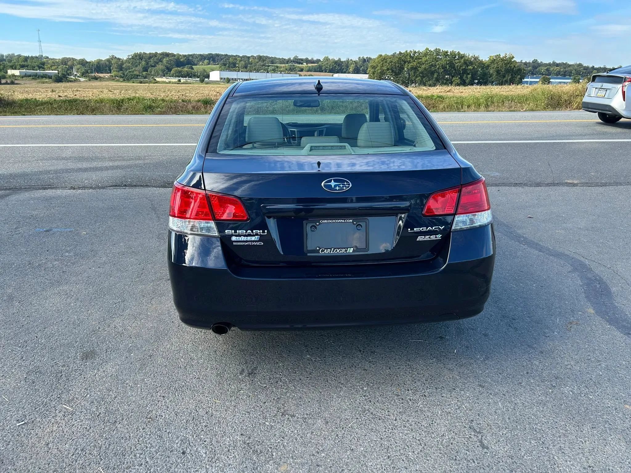 Used 2013 Subaru Legacy 2.5i Limited AWD/4WD image 7