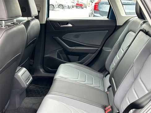 Certified 2025 Volkswagen Jetta SEL image 23
