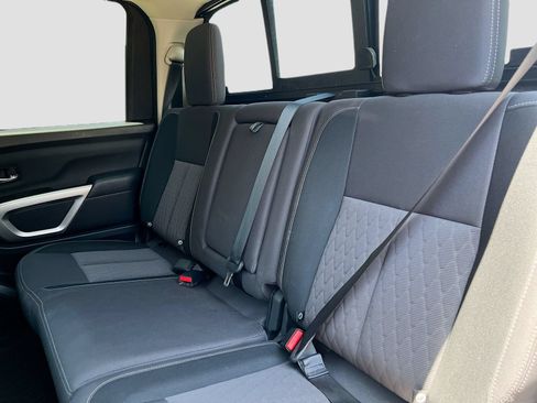 Used 2023 Nissan Titan SV w/ SV Convenience Package RWD image 23