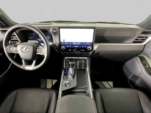 Used 2024 Lexus GX 550 AWD/4WD image 7