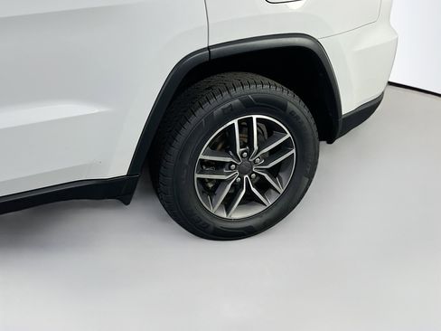 Used 2022 Jeep Grand Cherokee Limited image 27