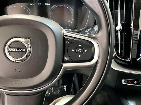 Used 2019 Volvo XC60 T6 Momentum w/ Advanced Package AWD/4WD image 25