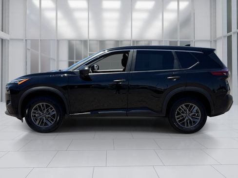 Certified 2023 Nissan Rogue S AWD/4WD image 3