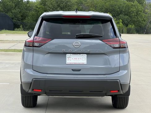 New 2026 Nissan Rogue SV FWD image 5