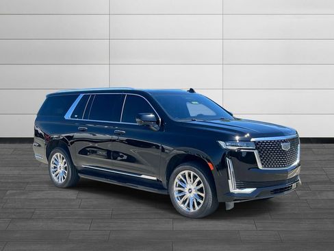 Used 2023 Cadillac Escalade ESV Premium Luxury AWD/4WD image 7