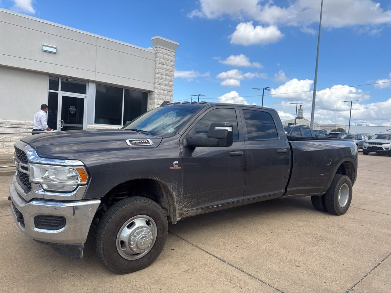 Used 2024 RAM 3500 Tradesman w/ Chrome Appearance Group AWD/4WD image 1