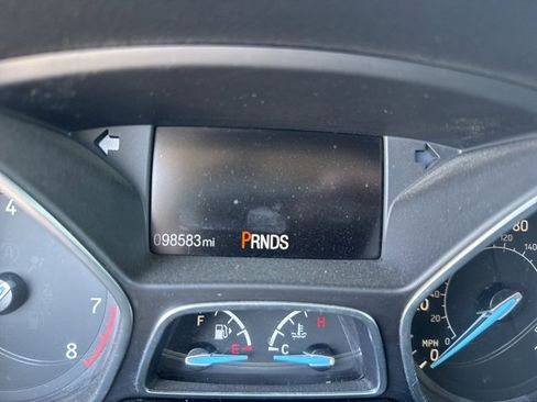 Used 2015 Ford Focus Titanium image 4