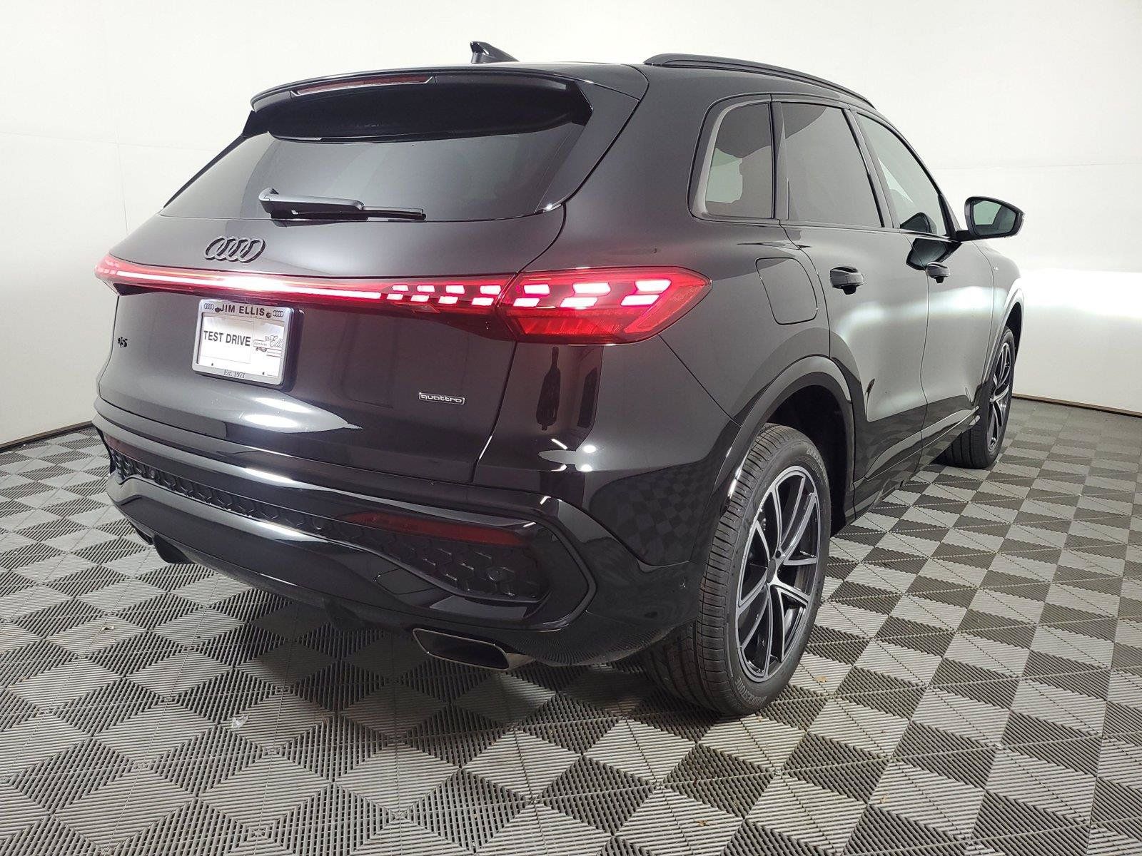 New 2026 Audi Q5 Premium Plus AWD/4WD image 6