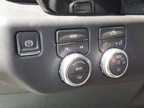 New 2026 GMC Sierra 1500 Elevation AWD/4WD image 18