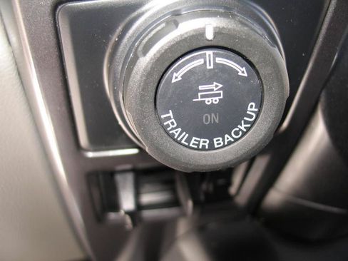 Used 2020 Ford F150 XLT w/ Equipment Group 302A Luxury AWD/4WD image 43