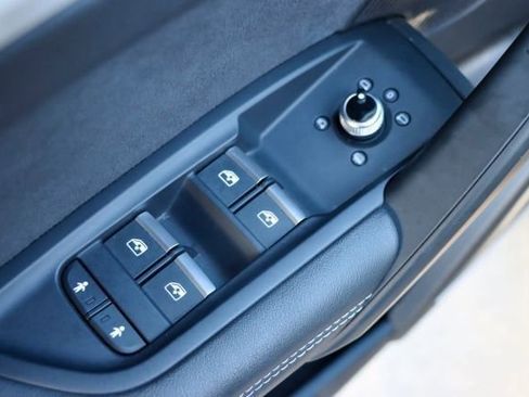 Used 2021 Audi SQ5 Premium Plus w/ Premium Plus Package image 14