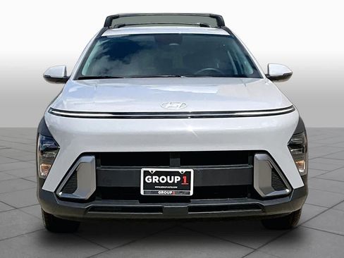 Used 2025 Hyundai Kona SEL FWD image 4