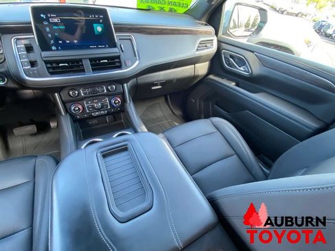 Used 2023 Chevrolet Suburban Z71 w/ Luxury Package AWD/4WD image 33